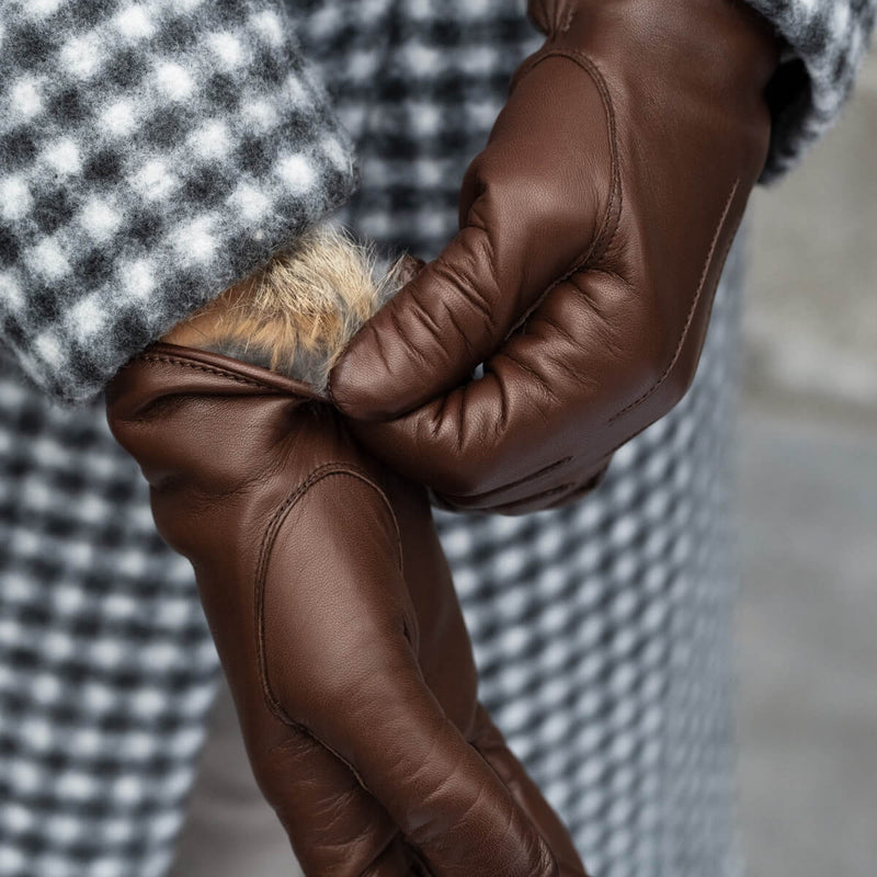 Francesca (Braun) - Handschuhe aus Lammleder mit braunem Fellfutter