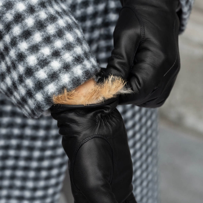 Francesca (Schwarz) - Handschuhe aus Lammleder mit braunem Fellfutter