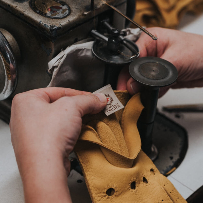 Lederhandschuhe Braun Damen Kaschmir - Handgefertigt in Italien – Luxus Lederhandschuhe - Handgefertigt in Italien – Fratelli Orsini® - Produktion - 4